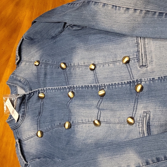 Denim jacket - Picture 2 of 12